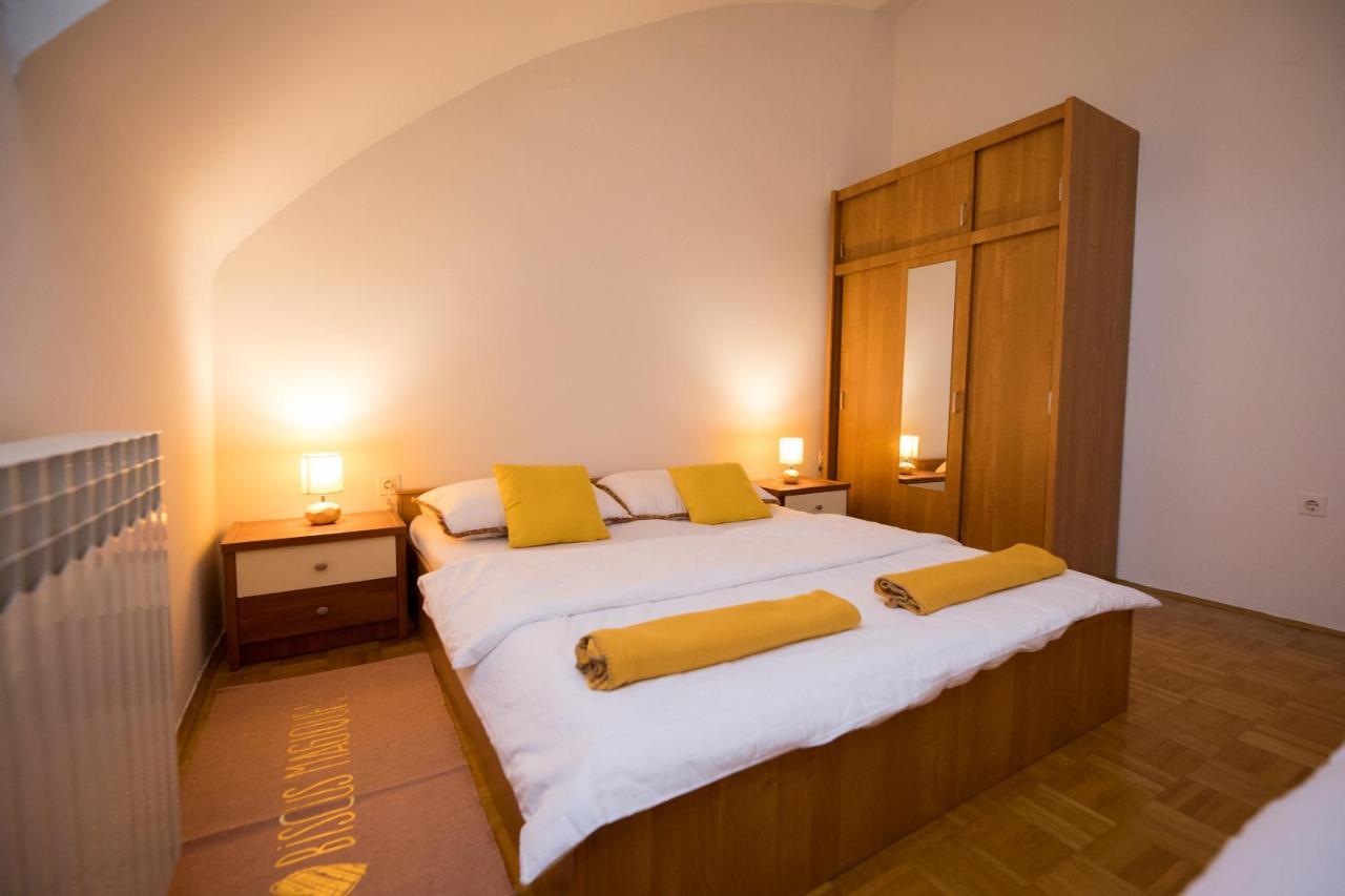 Apartman Ana Apartment Osijek Exterior photo