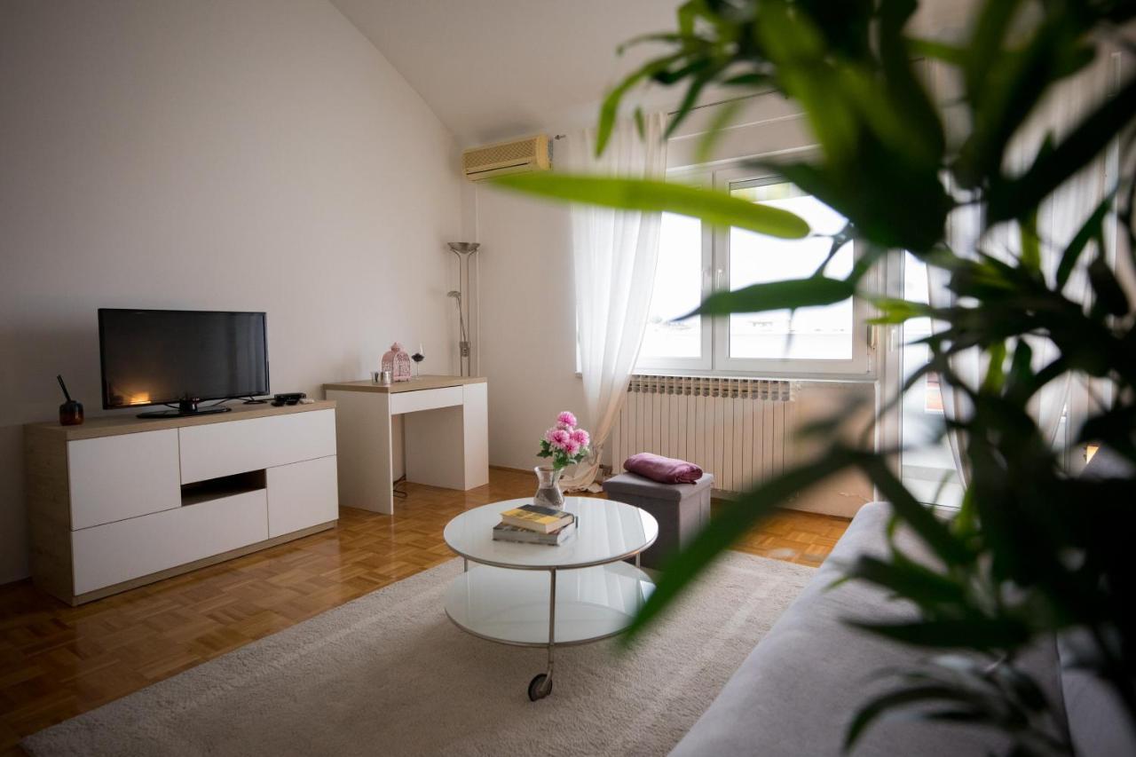 Apartman Ana Apartment Osijek Exterior photo